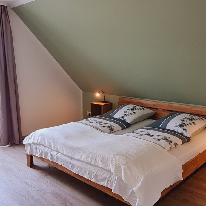 Schlafzimmer 02 - Ferienwohnung "Reh" im DG